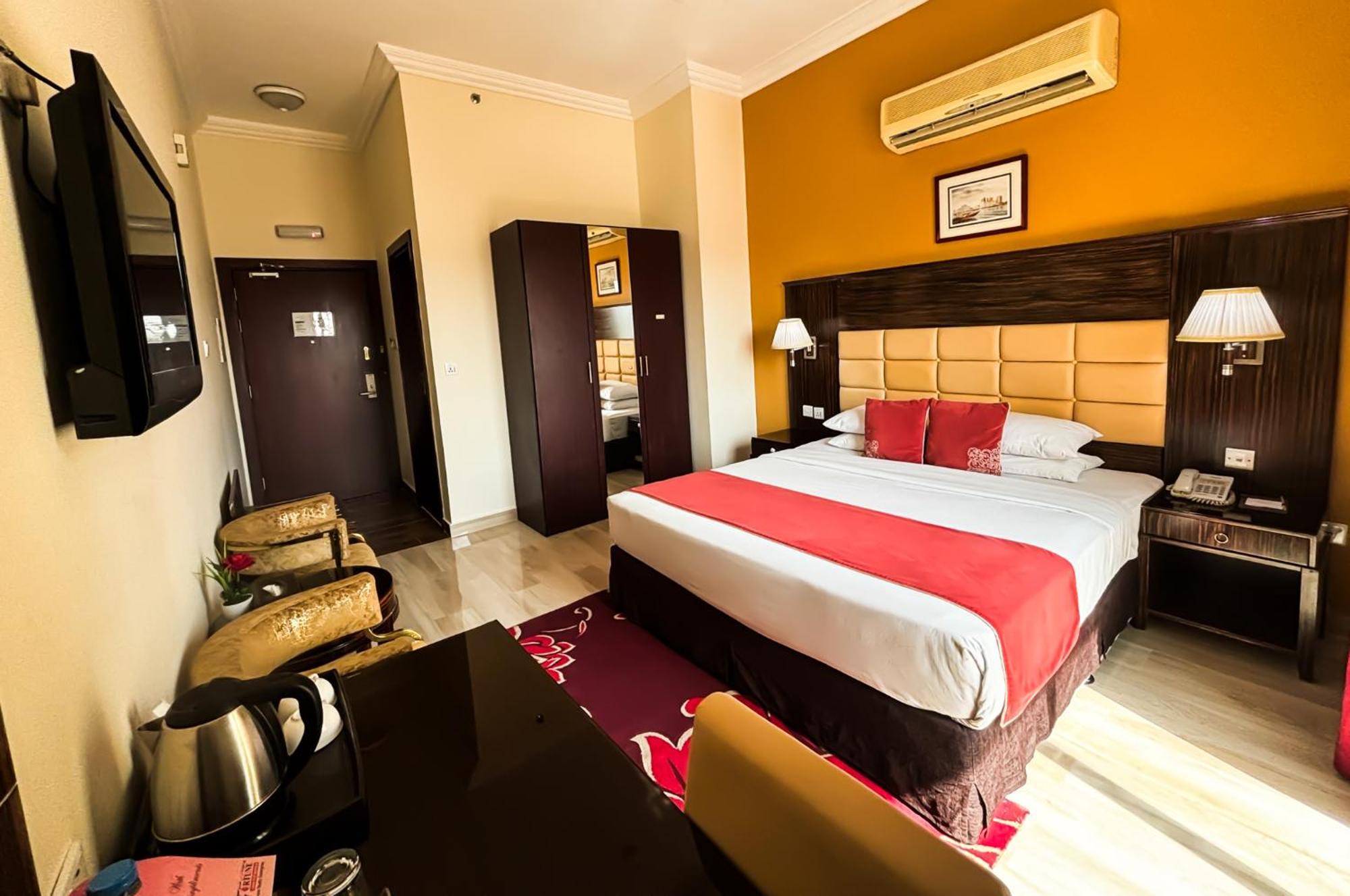 Fortune Hotel Deira Dubaj Kültér fotó
